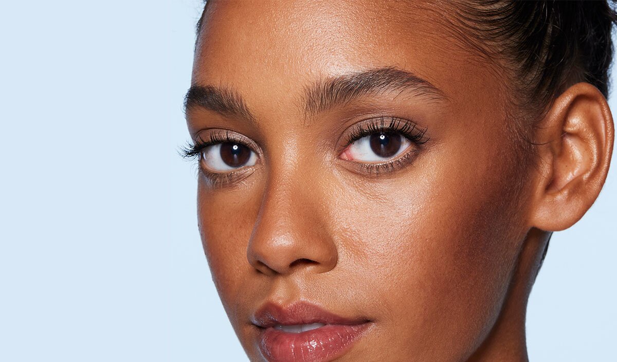Model wearing e.l.f. bronzer